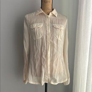 Bebe 💯% silk Cream Button-Up Blouse